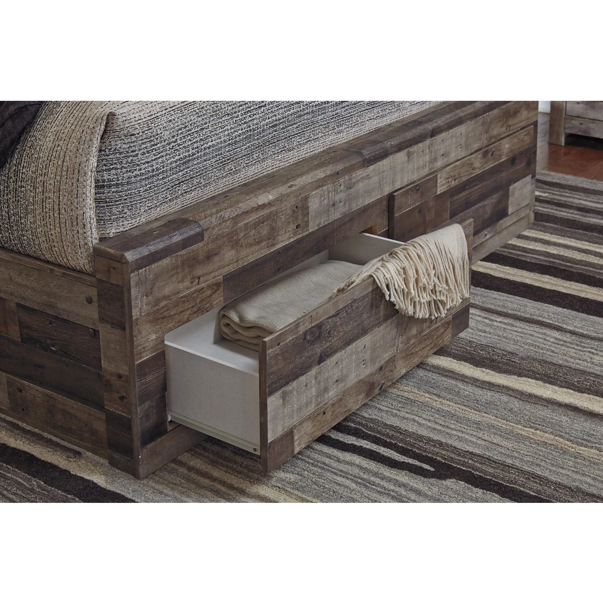 Derekson 5 Piece Queen Storage Bedroom - Multi Gray