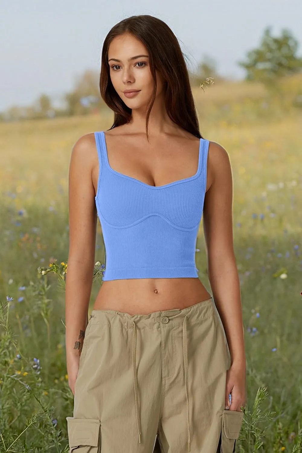 QINSEN Womens Sleeveless Cropped Rib Knit Seamless Sweetheart Neckline Going Out Tank Tops